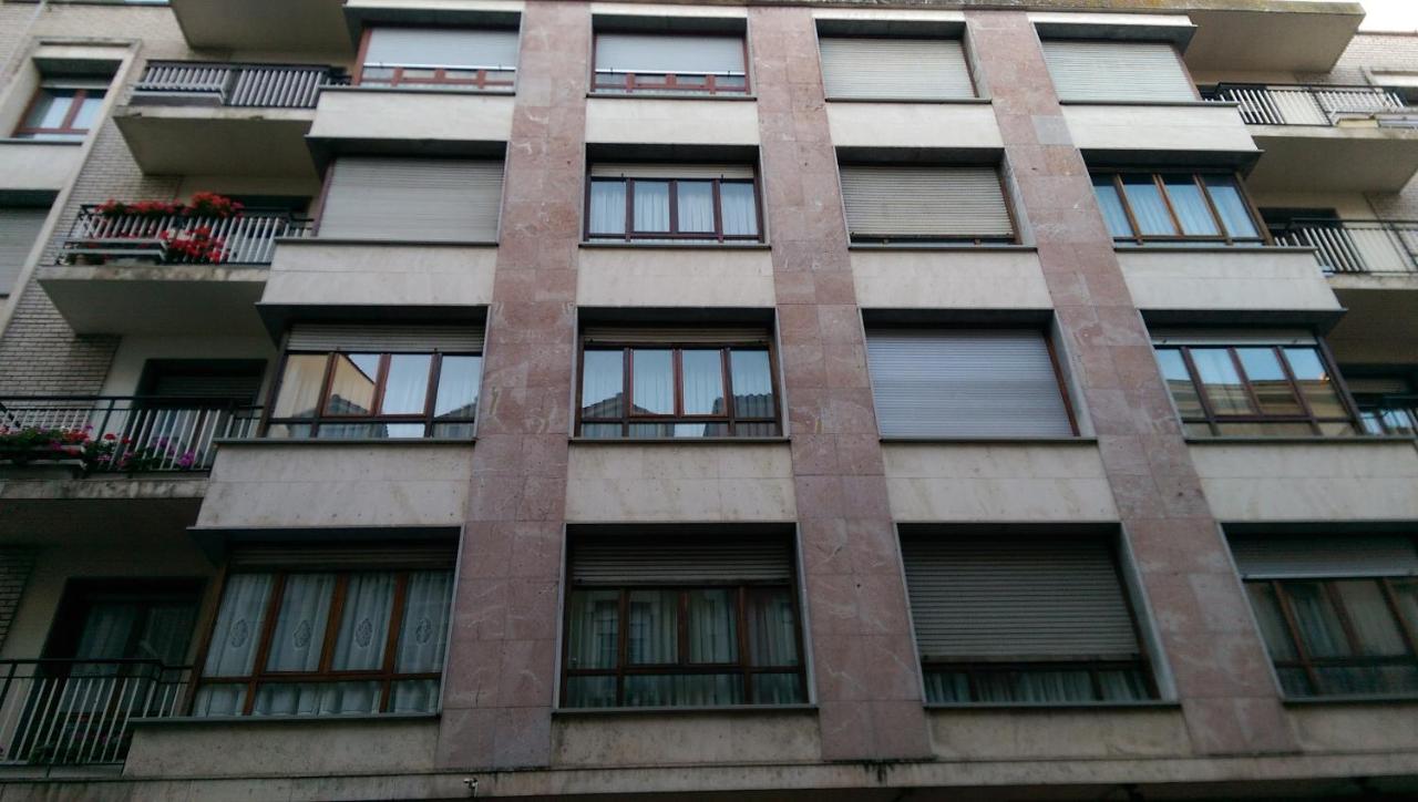 فيتوريا غاستيِز Apartamentos Gasteiz المظهر الخارجي الصورة